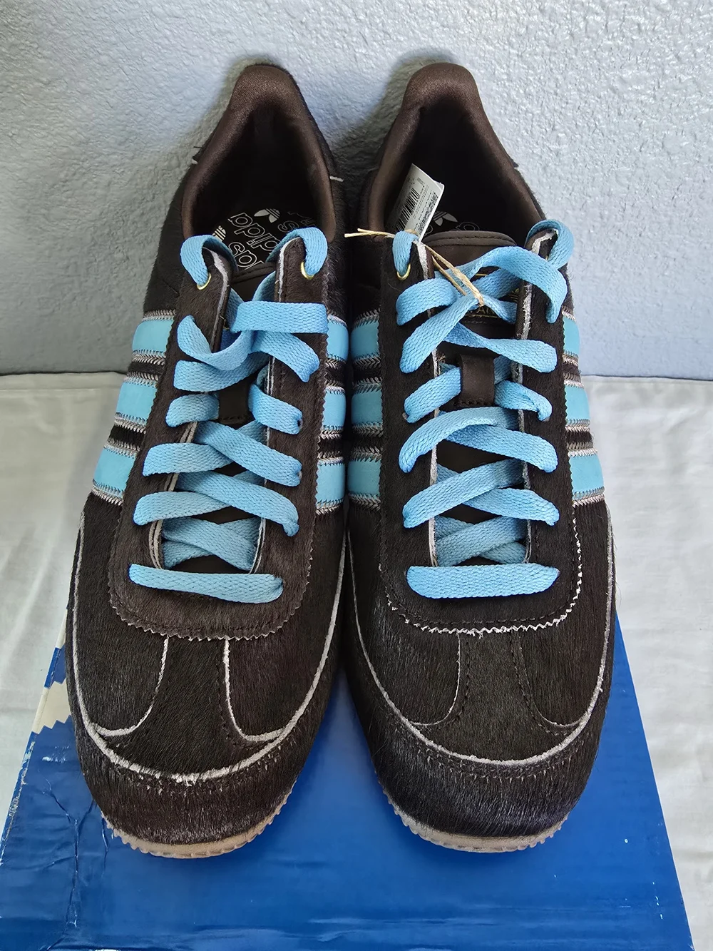 adidas Japan W Black Sneaker with Light Blue Stripes